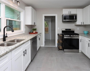 1532 13th Street S - Photo Thumbnail 6