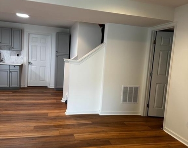 9610 Hazelbrook Court - Photo Thumbnail 7