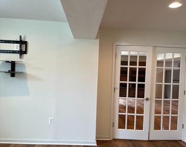 9610 Hazelbrook Court - Photo Thumbnail 15