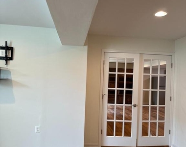 9610 Hazelbrook Court - Photo Thumbnail 17
