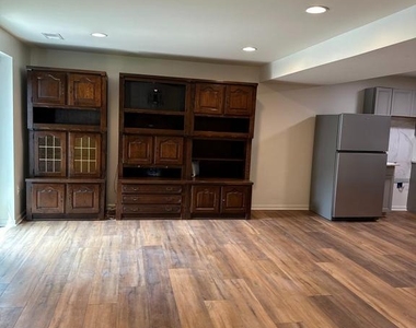 9610 Hazelbrook Court - Photo Thumbnail 12