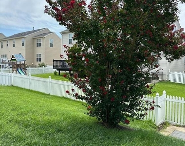 9610 Hazelbrook Court - Photo Thumbnail 30