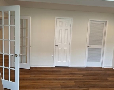 9610 Hazelbrook Court - Photo Thumbnail 21