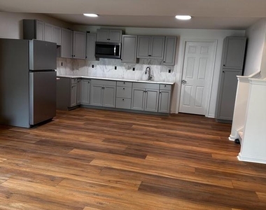 9610 Hazelbrook Court - Photo Thumbnail 11