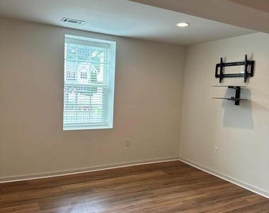 9610 Hazelbrook Court - Photo Thumbnail 14