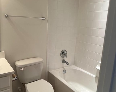 9610 Hazelbrook Court - Photo Thumbnail 23