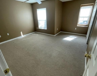 10934 Johanna Avenue - Photo Thumbnail 16