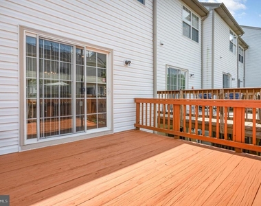 7442 Langholm Way - Photo Thumbnail 25