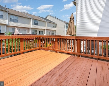 7442 Langholm Way - Photo Thumbnail 26