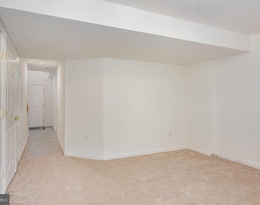 7442 Langholm Way - Photo Thumbnail 21