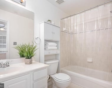 7442 Langholm Way - Photo Thumbnail 15