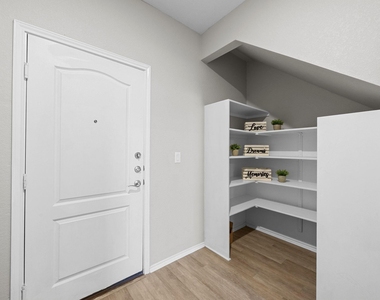 6312 Wagon Spring St - Photo Thumbnail 16