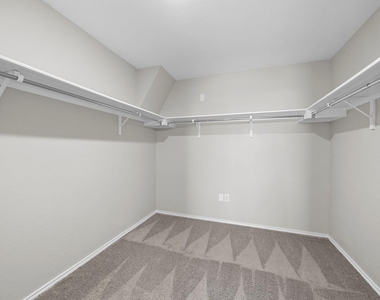 6312 Wagon Spring St - Photo Thumbnail 23