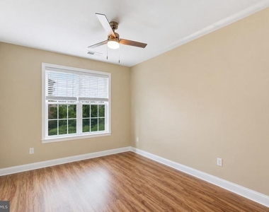 2190 Oberlin Drive - Photo Thumbnail 20