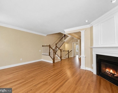 2190 Oberlin Drive - Photo Thumbnail 10