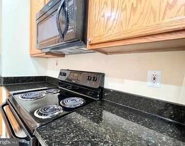 15720 Palermo Terrace - Photo Thumbnail 9