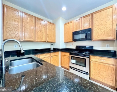 15720 Palermo Terrace - Photo Thumbnail 8