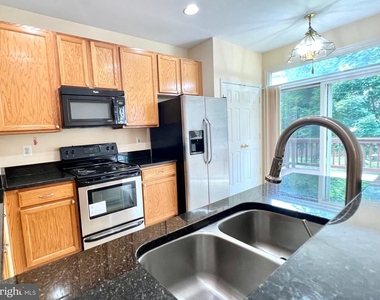 15720 Palermo Terrace - Photo Thumbnail 6