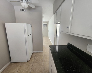 487 1st Street S - Photo Thumbnail 8