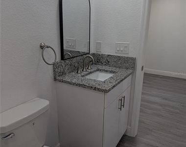 8904 Tampa Street - Photo Thumbnail 7
