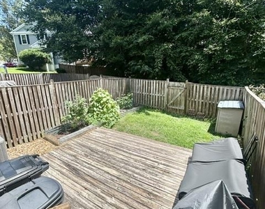 11804 Golden Eagle Court - Photo Thumbnail 21