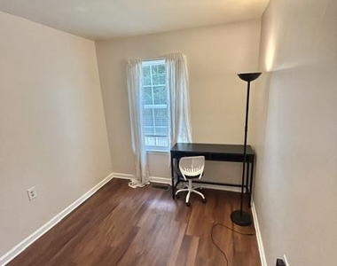 11804 Golden Eagle Court - Photo Thumbnail 15