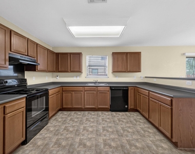 8813 Wiley Way - Photo Thumbnail 9