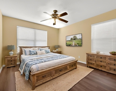 8813 Wiley Way - Photo Thumbnail 22