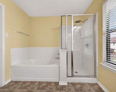 8813 Wiley Way - Photo Thumbnail 20