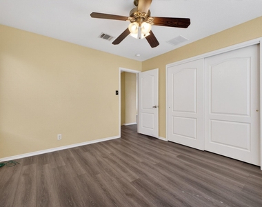 8813 Wiley Way - Photo Thumbnail 23