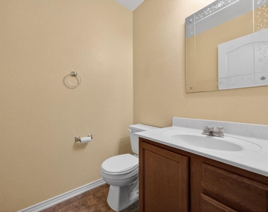 8813 Wiley Way - Photo Thumbnail 12