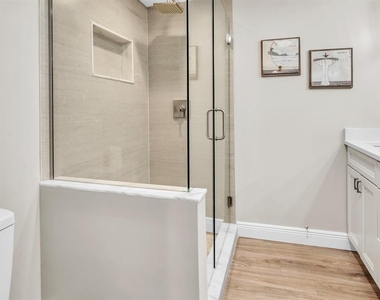 11416 Pine Forest Drive - Photo Thumbnail 20