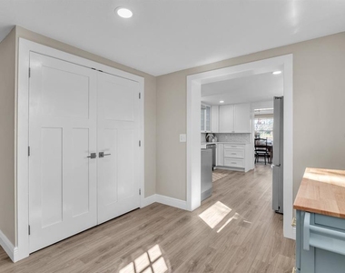 11416 Pine Forest Drive - Photo Thumbnail 25