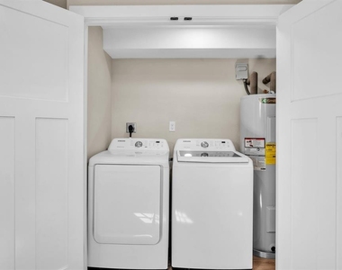 11416 Pine Forest Drive - Photo Thumbnail 28