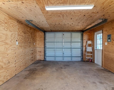 11416 Pine Forest Drive - Photo Thumbnail 31