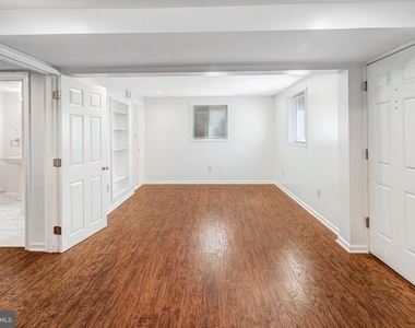 13208 Aldrin Street - Photo Thumbnail 15