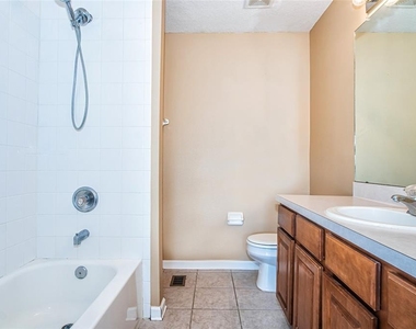 4517 Kennewick Place - Photo Thumbnail 19