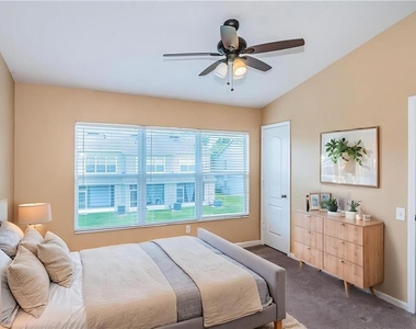 4517 Kennewick Place - Photo Thumbnail 14