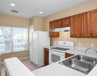 4517 Kennewick Place - Photo Thumbnail 5