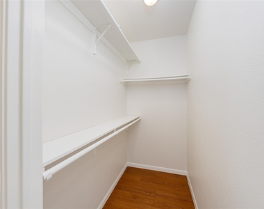 4505 Red River St - Photo Thumbnail 15