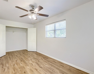 4505 Red River St - Photo Thumbnail 37