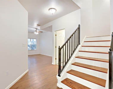 4505 Red River St - Photo Thumbnail 30