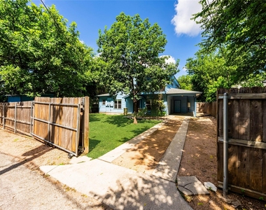 4505 Red River St - Photo Thumbnail 32
