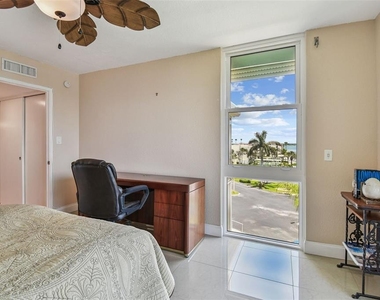 7400 Sun Island Drive S - Photo Thumbnail 28