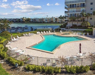 7400 Sun Island Drive S - Photo Thumbnail 45