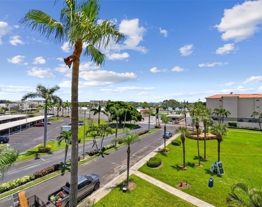 7400 Sun Island Drive S - Photo Thumbnail 34