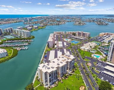 7400 Sun Island Drive S - Photo Thumbnail 42