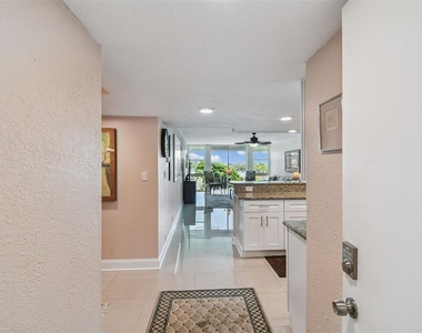 7400 Sun Island Drive S - Photo Thumbnail 6