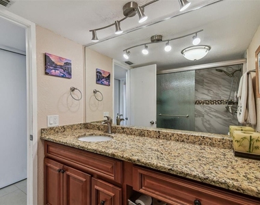 7400 Sun Island Drive S - Photo Thumbnail 30