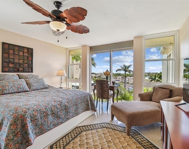 7400 Sun Island Drive S - Photo Thumbnail 22